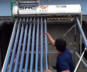 Hướng dẫn cách vệ sinh máy nước nóng năng lượng mặt trời